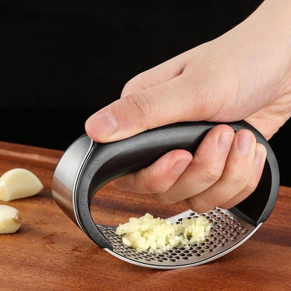 Garlic Crusher Stainless Steel Garlic Press Manual Garlic Mincer Chopping Garlic Tool Kitchen Gadgets Set Kitchen Accessories